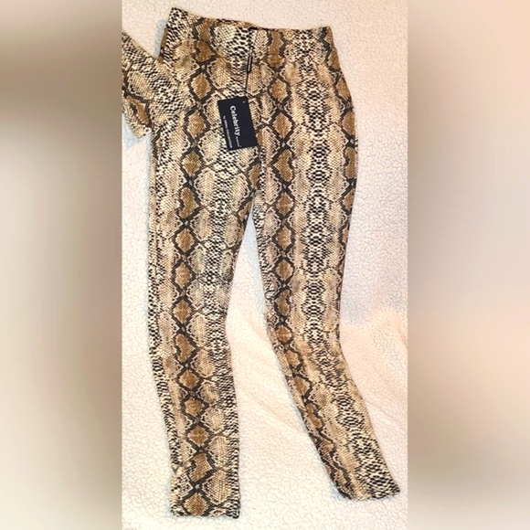 🔥NEW🔥2pc Crop Top Snake Print Set - Picture 5 of 9